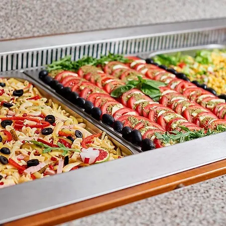 Petar And Pavel & Relax Center 3*