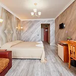 Хотел Petar And Pavel & Relax Center Поморие