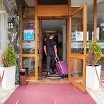 Хотел Petar And Pavel & Relax Center Поморие