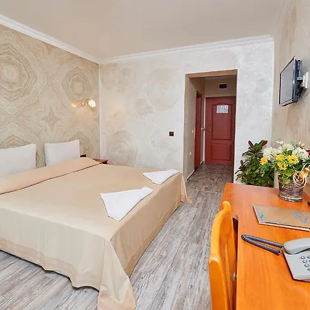Petar And Pavel & Relax Center Готель Поморіє