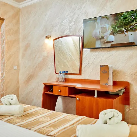 Отель Petar And Pavel & Relax Center 3*