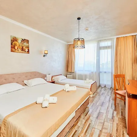 Petar And Pavel & Relax Center فندق بوموري