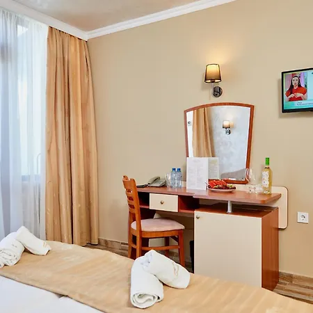 Petar And Pavel & Relax Center 3* Поморие