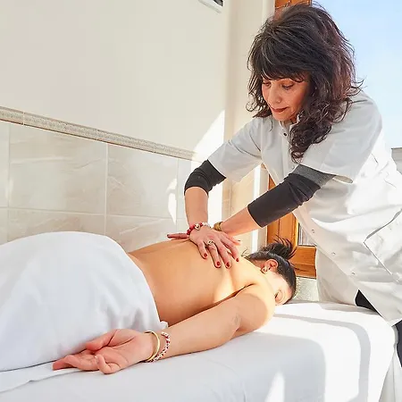 Petar And Pavel & Relax Center Готель 3*